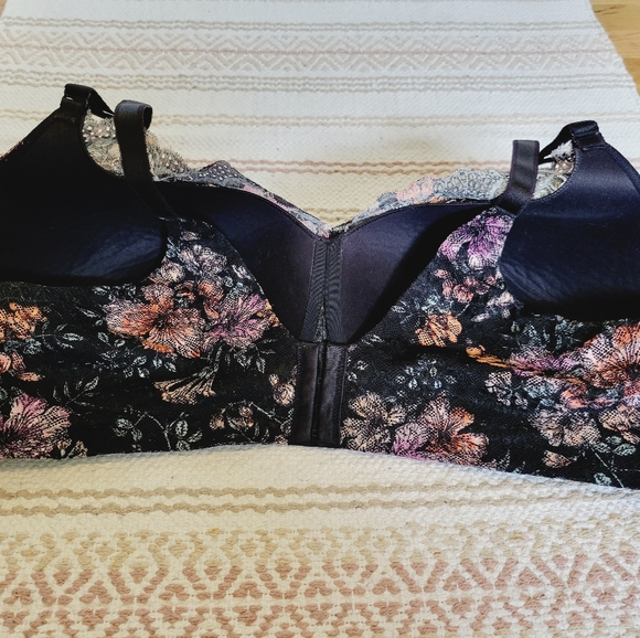 46DDD Torrid Curve Bra and Panty Set - Picture 5 of 6